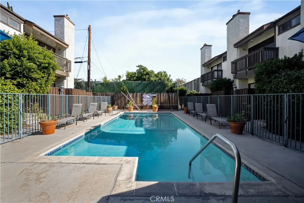 4222 Troost Avenue 21, Studio City, California 91604 home-pic-31