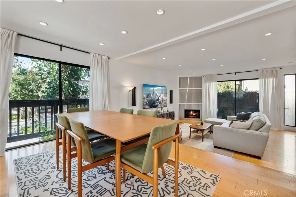4222 Troost Avenue 21, Studio City, California 91604 home-pic-5