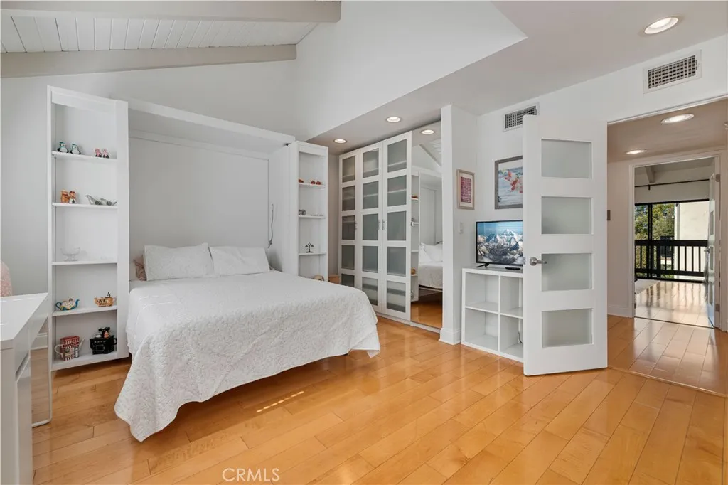 4222 Troost Avenue 21, Studio City, California 91604 home-pic-23