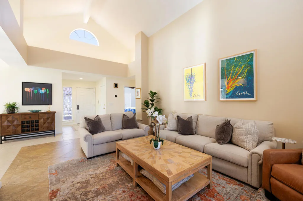 100 Barcelona Lane, Palm Desert, California 92211 home-pic-11