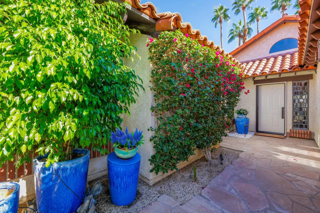 100 Barcelona Lane, Palm Desert, California 92211 home-pic-7