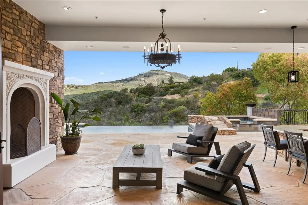 18441 Calle Tramonto, Rancho Santa Fe, California 92091 home-pic-14
