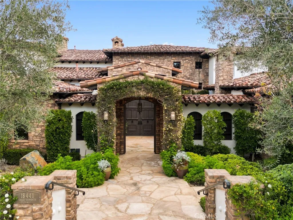 18441 Calle Tramonto, Rancho Santa Fe, California 92091 home-pic-2