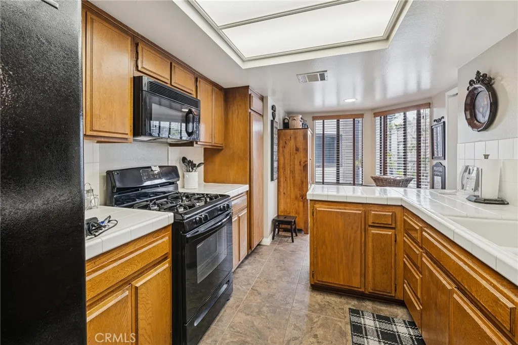 437 E Palm 308, Burbank, California 91501 home-pic-20