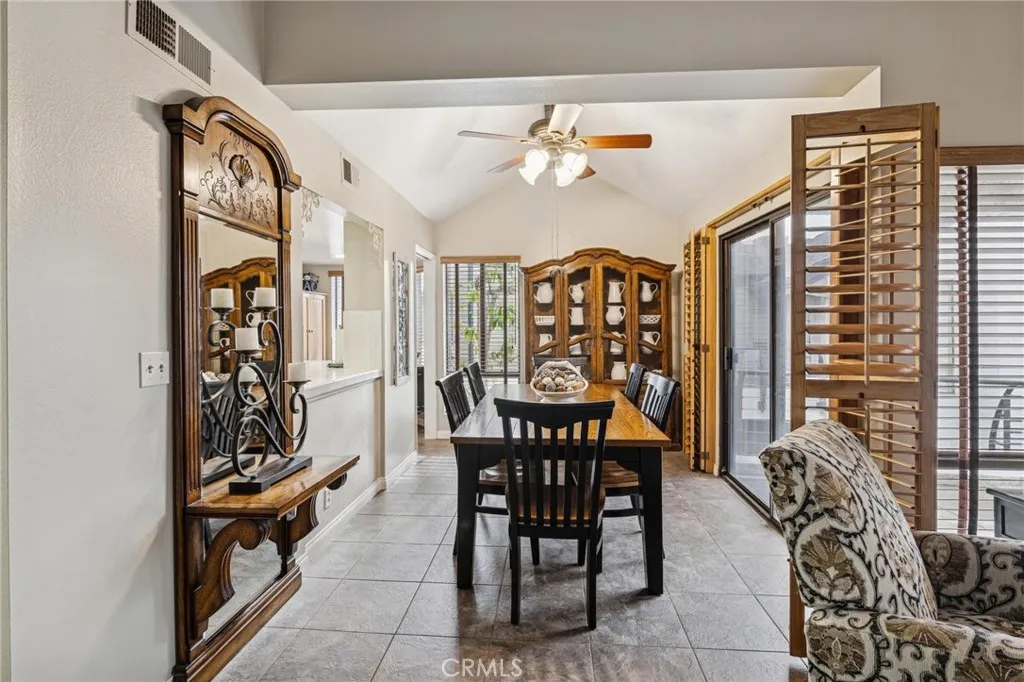437 E Palm 308, Burbank, California 91501 home-pic-17