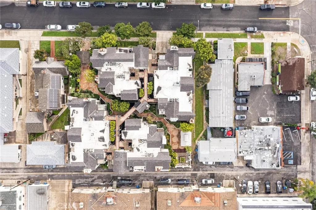 437 E Palm 308, Burbank, California 91501 home-pic-44