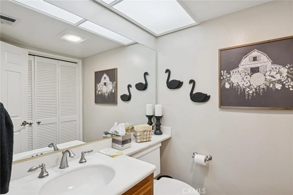 437 E Palm 308, Burbank, California 91501 home-pic-10