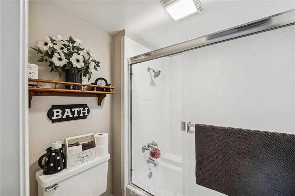 437 E Palm 308, Burbank, California 91501 home-pic-26