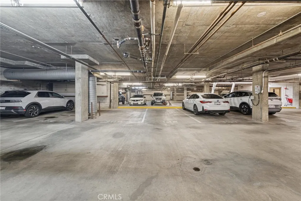 437 E Palm 308, Burbank, California 91501 home-pic-36