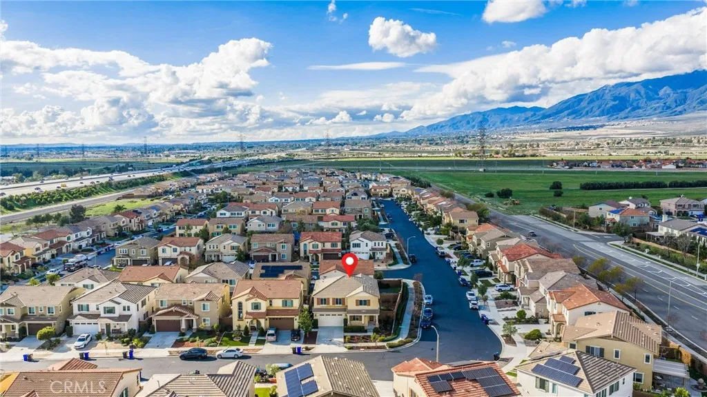 6340 Bluestone, Fontana, California 92336 home-pic-12