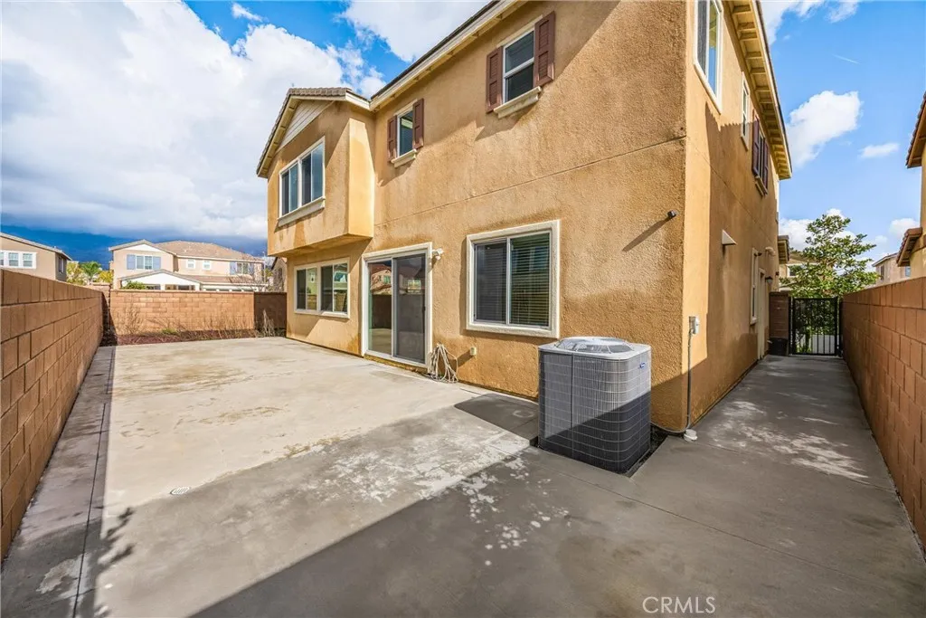 6340 Bluestone, Fontana, California 92336 home-pic-17