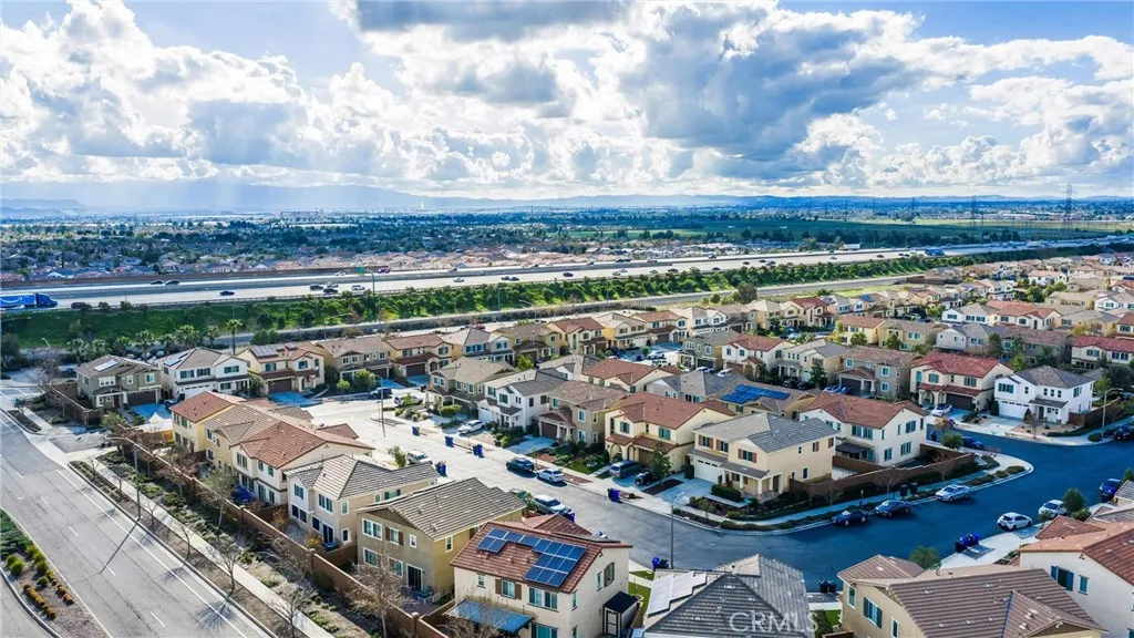 6340 Bluestone, Fontana, California 92336 home-pic-10
