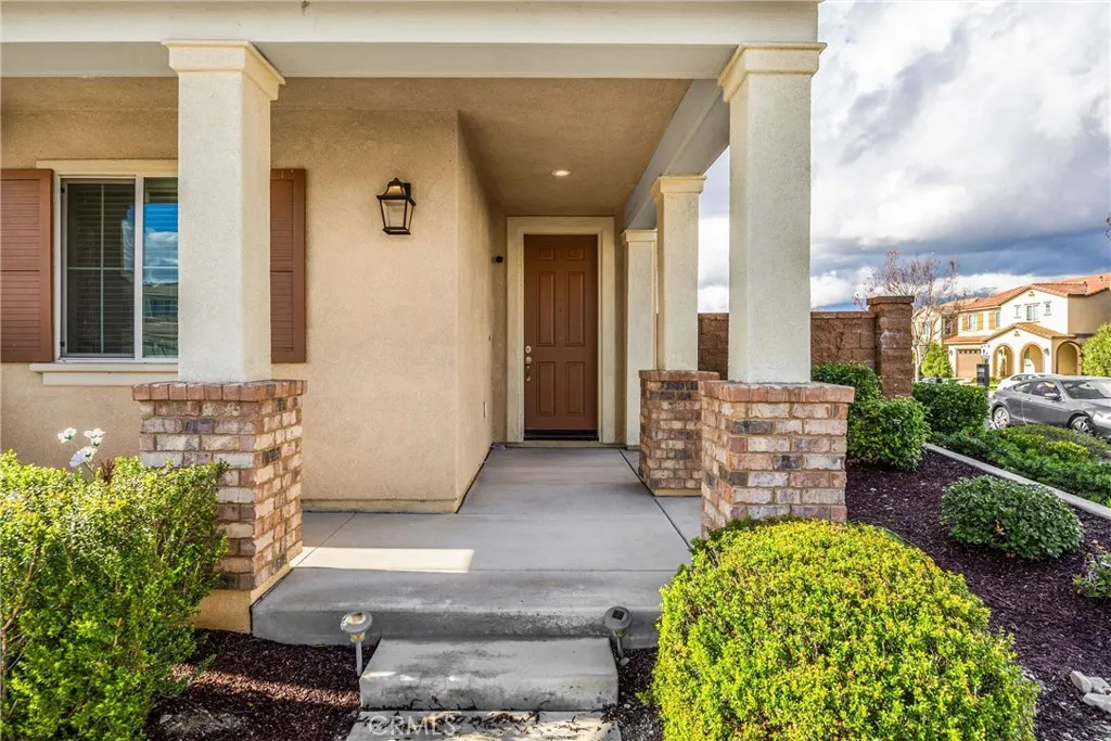 6340 Bluestone, Fontana, California 92336 home-pic-7