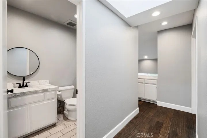 Upstairs full bathroom