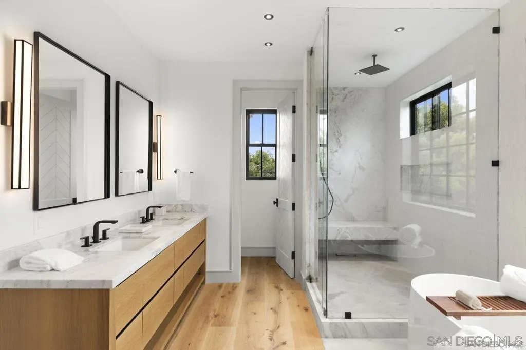 442 Westbourne St 2, La Jolla, California 92037 home-pic-29