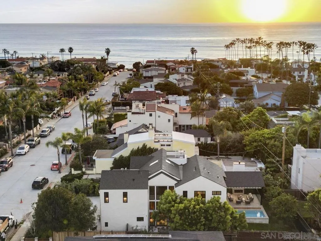 442 Westbourne St 2, La Jolla, California 92037 home-pic-32