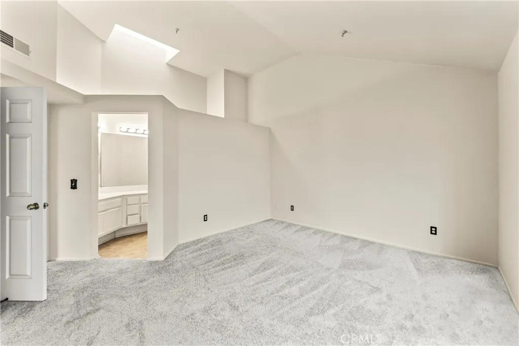 13957 Lemoli Avenue, Hawthorne, California 90250 home-pic-25