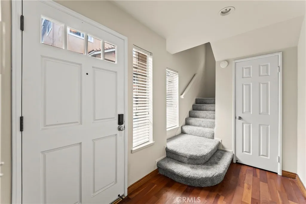 13957 Lemoli Avenue, Hawthorne, California 90250 home-pic-6