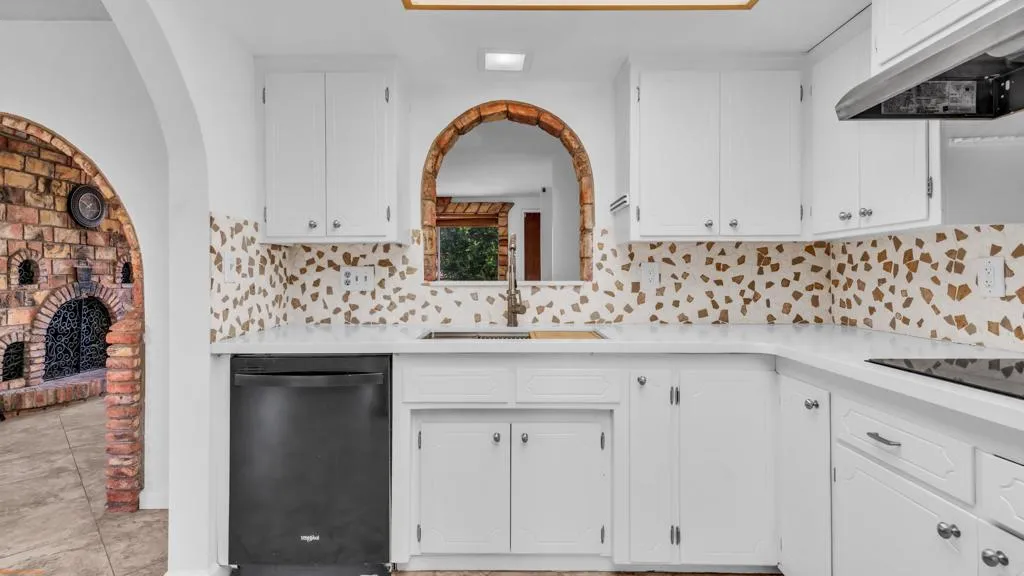 9980 Hoylake Road, Desert Hot Springs, California 92240 home-pic-1