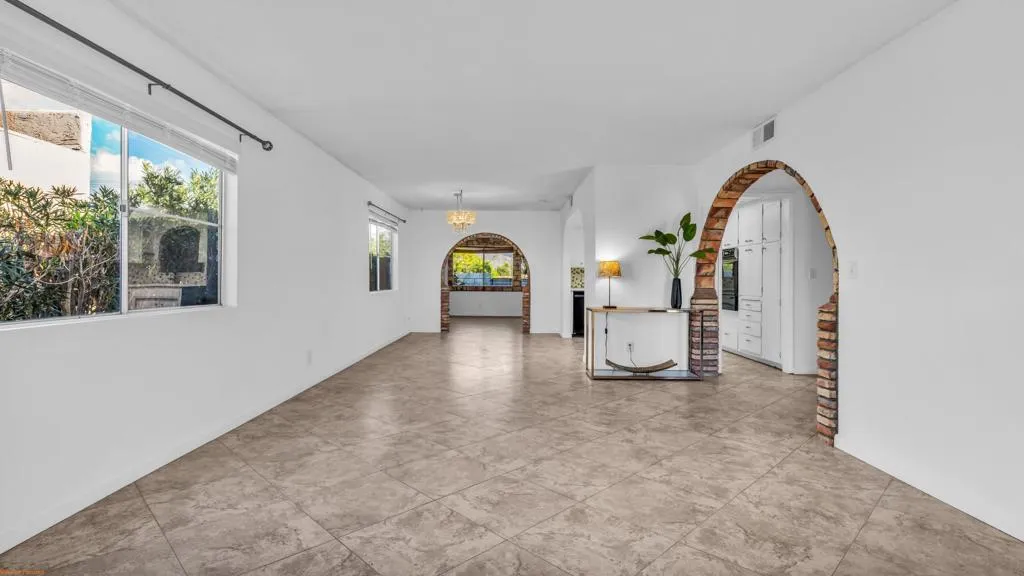 9980 Hoylake Road, Desert Hot Springs, California 92240 home-pic-5