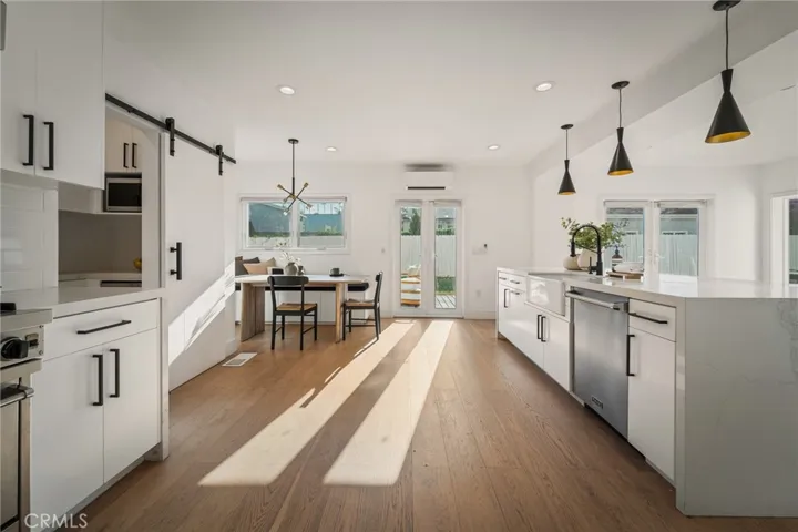 5115 West Boulevard, Los Angeles, California 90043