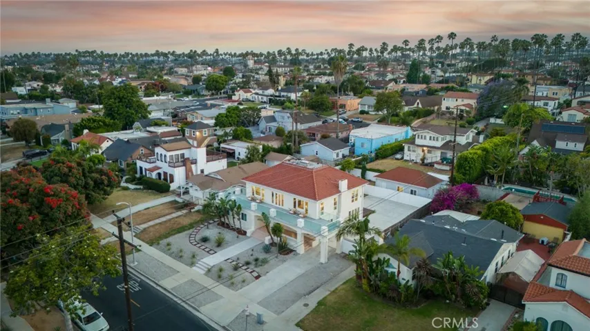 5115 West Boulevard, Los Angeles, California 90043