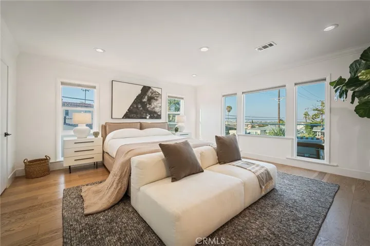5115 West Boulevard, Los Angeles, California 90043