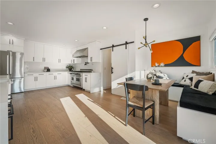 5115 West Boulevard, Los Angeles, California 90043