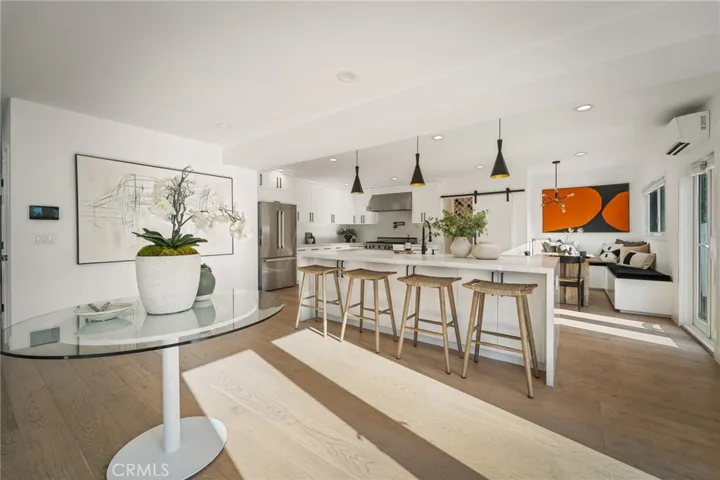 5115 West Boulevard, Los Angeles, California 90043