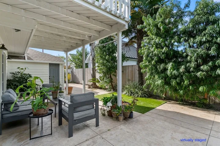 Virtually staged.  Unstaged photo below, or here:  https://bit.ly/940Dogwood