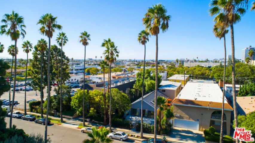 1328 19th Street A, Santa Monica, California 90404