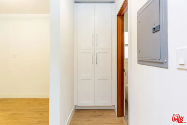 1328 19th Street A, Santa Monica, California 90404