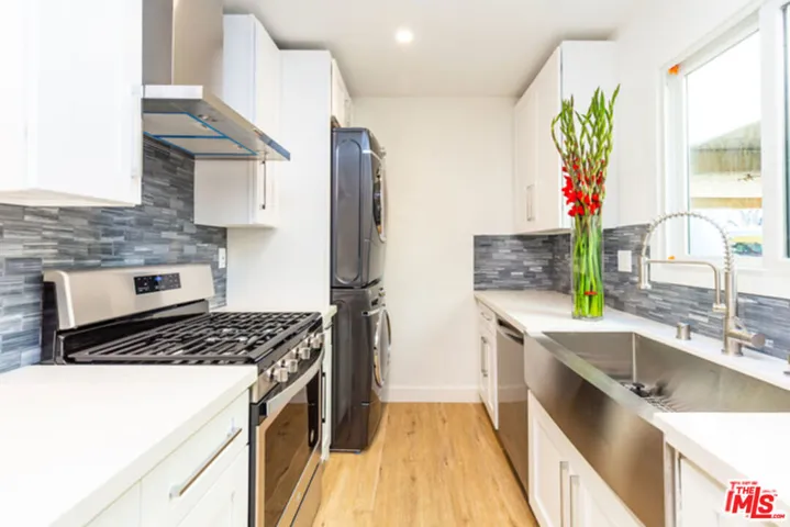 1328 19th Street A, Santa Monica, California 90404