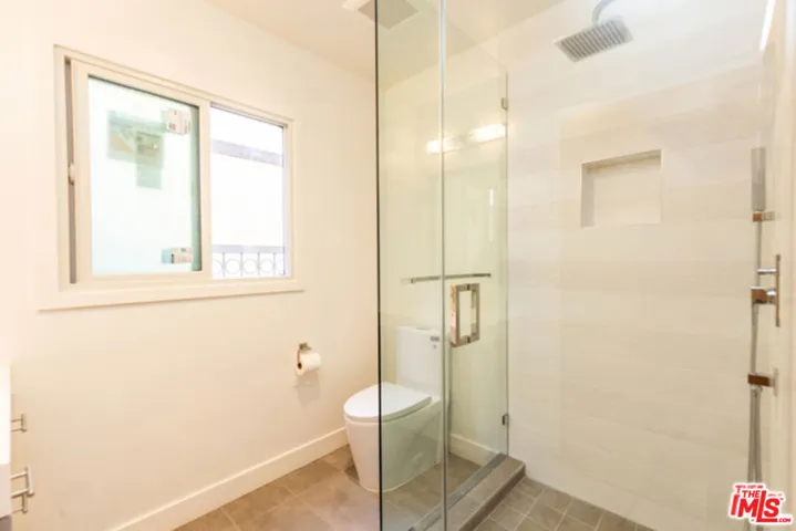 1328 19th Street A, Santa Monica, California 90404