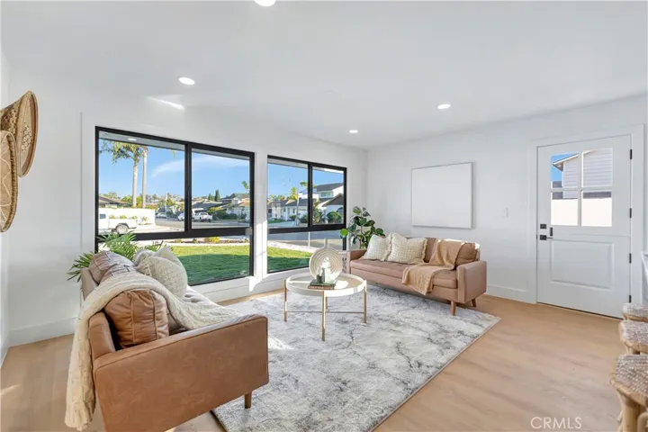 21211 Binghampton Circle, Huntington Beach, California 92646