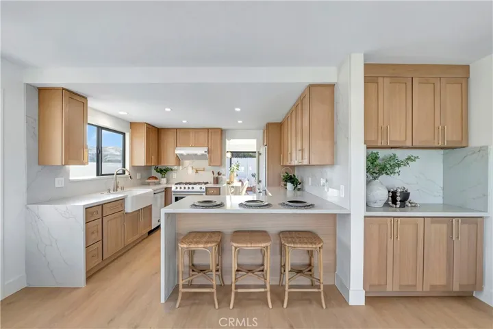 21211 Binghampton Circle, Huntington Beach, California 92646