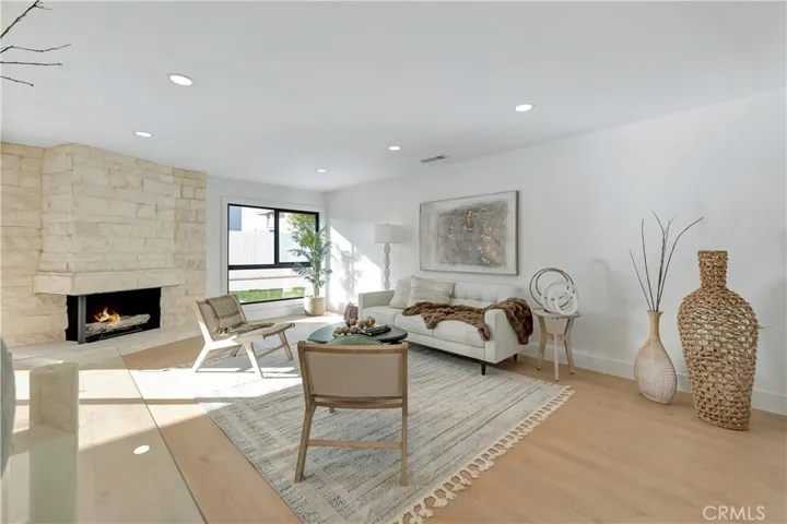 21211 Binghampton Circle, Huntington Beach, California 92646