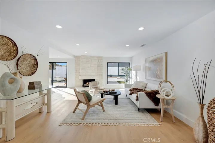 21211 Binghampton Circle, Huntington Beach, California 92646