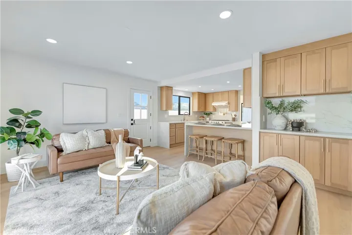 21211 Binghampton Circle, Huntington Beach, California 92646