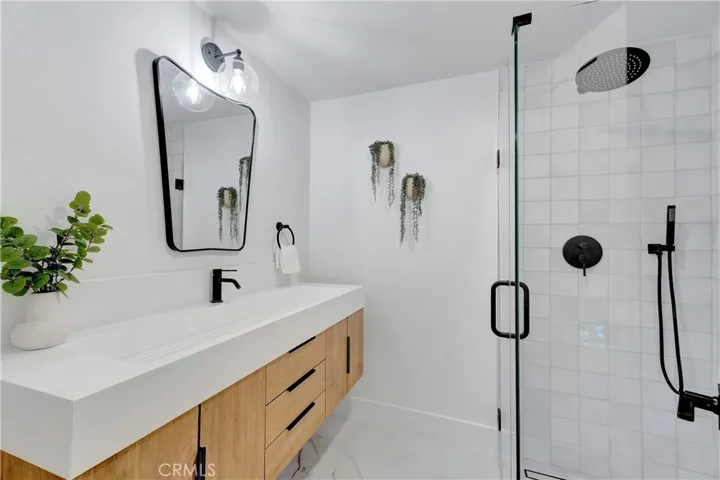 21211 Binghampton Circle, Huntington Beach, California 92646