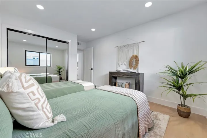 21211 Binghampton Circle, Huntington Beach, California 92646