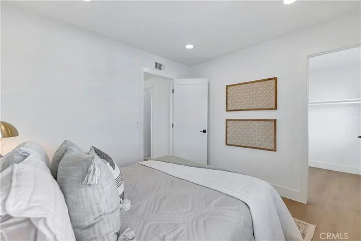 21211 Binghampton Circle, Huntington Beach, California 92646