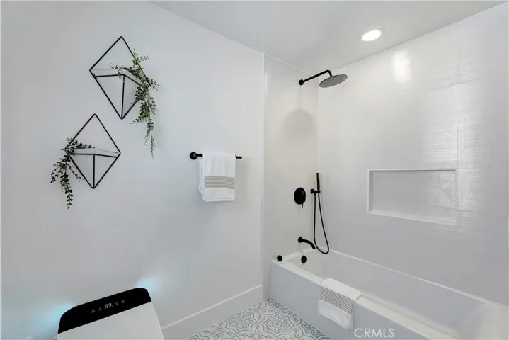 21211 Binghampton Circle, Huntington Beach, California 92646