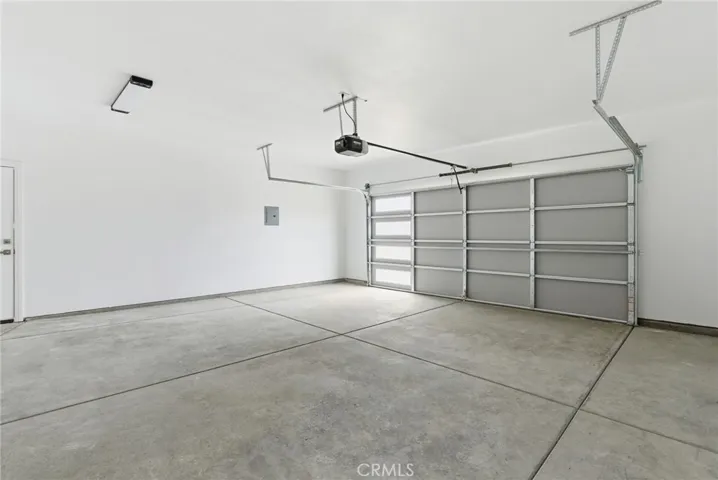 18660 Juniper St, Hesperia, California 92345