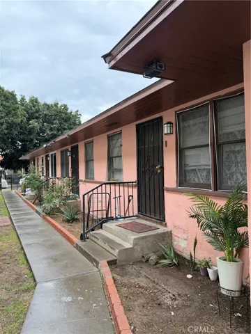 1868 Locust, Long Beach, California 90806