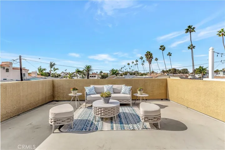 621 8th Street, Huntington Beach, California 92648