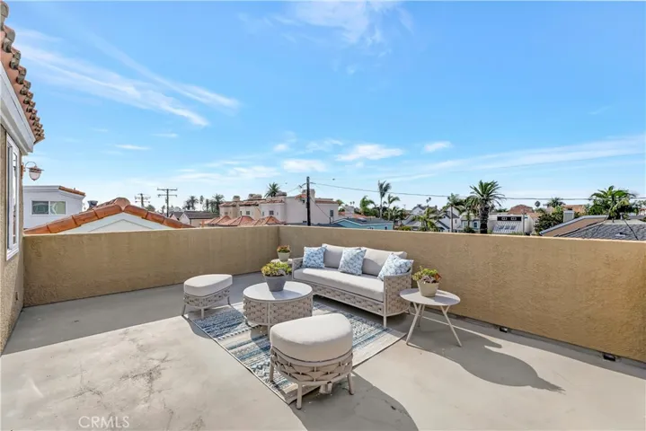 621 8th Street, Huntington Beach, California 92648