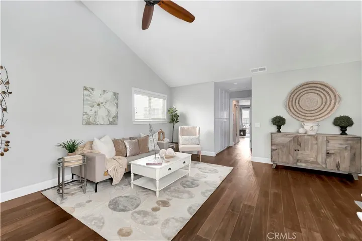 621 8th Street, Huntington Beach, California 92648