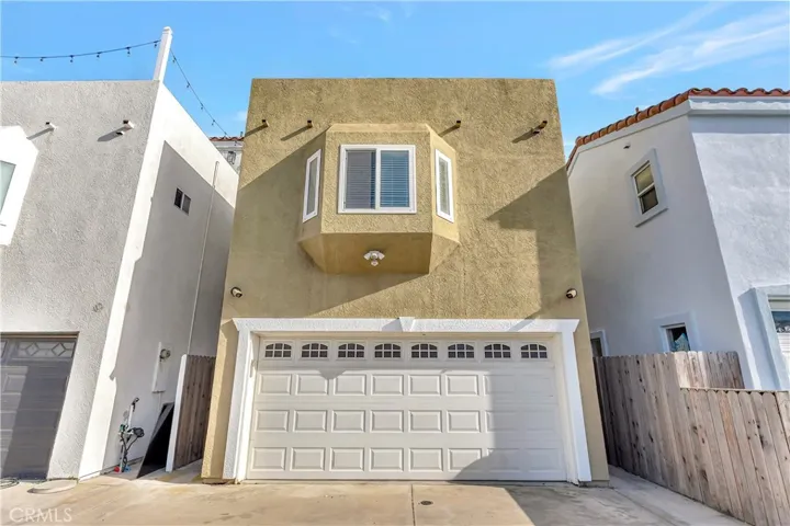621 8th Street, Huntington Beach, California 92648