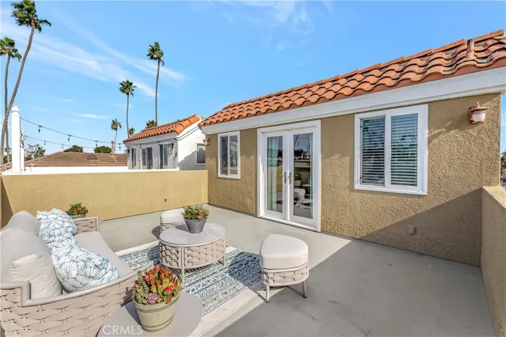 621 8th Street, Huntington Beach, California 92648